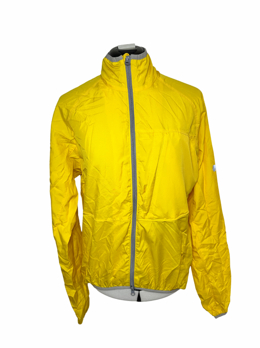 Windbreaker som kan foldes sammen til en taske