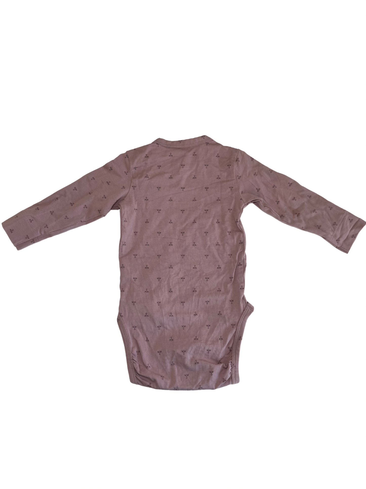 Lilla body med Hummel logoer