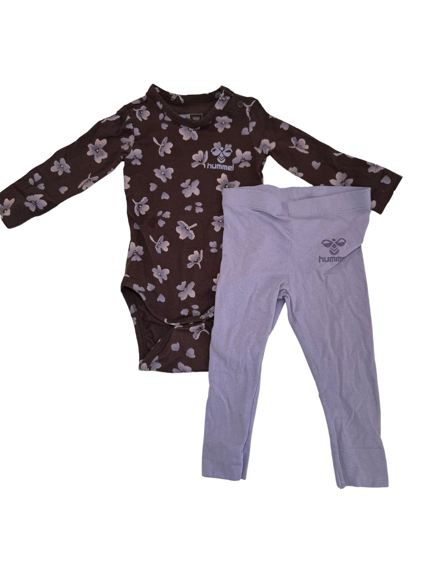 Brun body-sæt med lilla blomster + lilla leggings