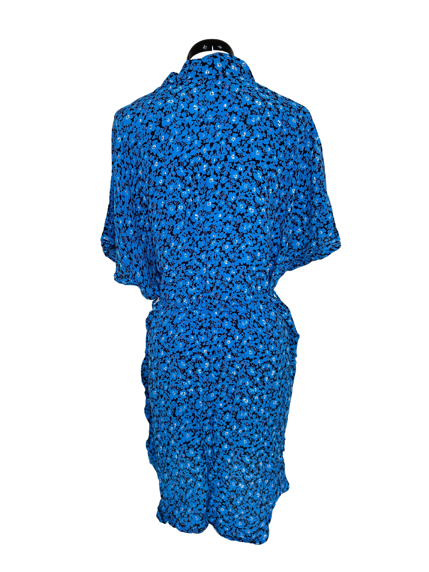 Blå kimono med blomsterprint